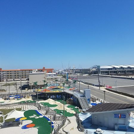 Newport Beach Resort Wildwood Ngoại thất bức ảnh